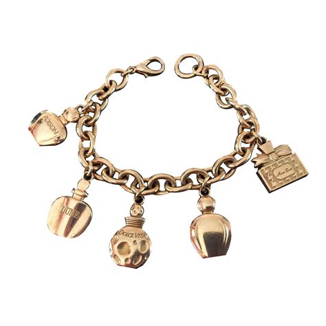 Bracelet Dior pour femme .